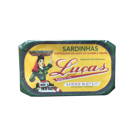 LUCAS SARDINES IN OLIVE OIL AND PIRI PIRI 120g