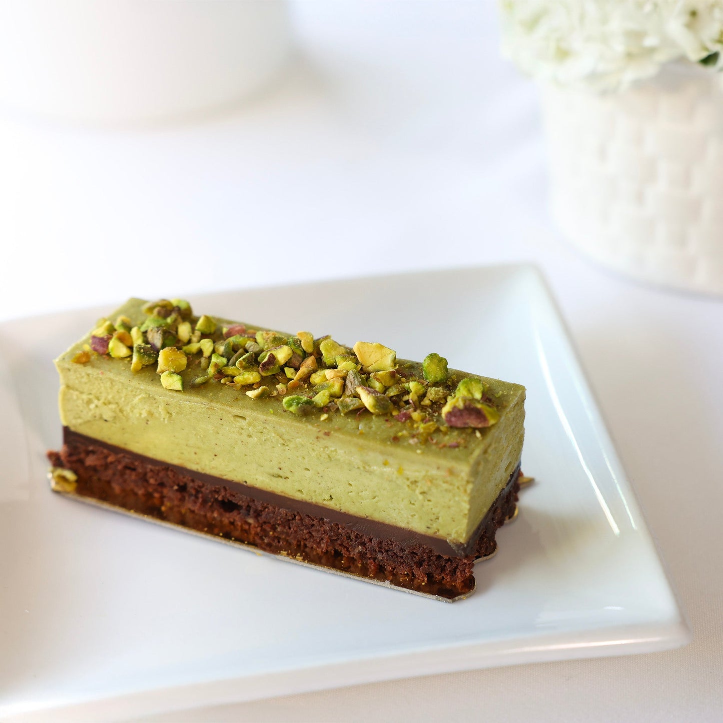 PISTACHIO MOUSSE BAR